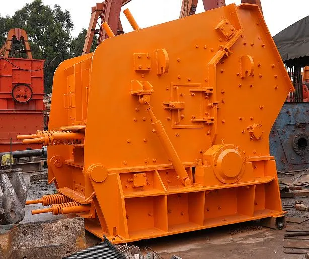 Phosphate Rock Impact Crusher Machine Porcelain Powder Primary Rock Salt Crusher 1