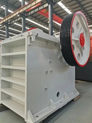 110Kw Jaw Type Rock Crusher High Capacity PE750*1060 380V Stone Cone Crusher Machine
