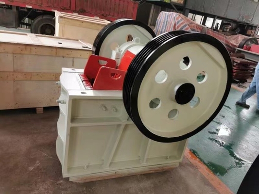 15Kw Jaw Crusher Machine 5-20 TPH Mining Small Scale Rock Crusher PE250*400