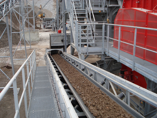 Coal Mining Transfer Belt Conveyor 4 Or 5 Layers For Quarry Crushing Plant