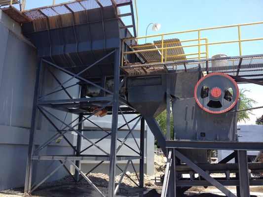 Yellow and White Shanbao Crusher PE series and 10 X 36 Jaw Crusher Stone Gray Mining Rock Crusher Construction