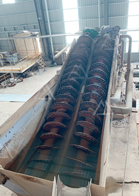 440V Vibrating Screen Machine 150 TPH Clay Removal Desliming River Sand Washing Machine