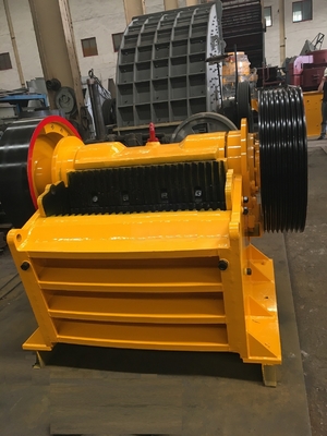Small 8 Tph Jaw Rock Crusher For Quarry / Mining Crushing Line