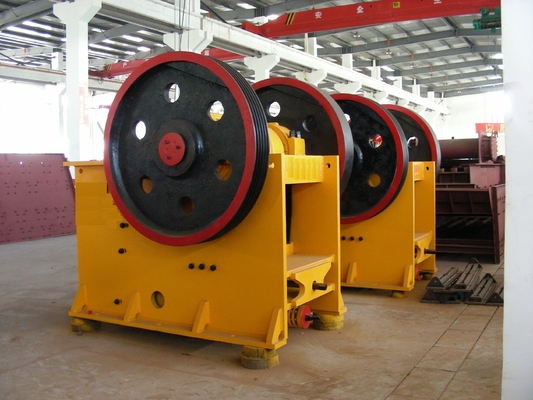 30Kw PE400*600 Mobile Cone Crusher , Primary Stone Crusher 36 24