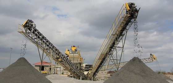 Multi Function Stacking Transfer Belt Conveyor B650 Bulk Ship Carrier Loading Unloading