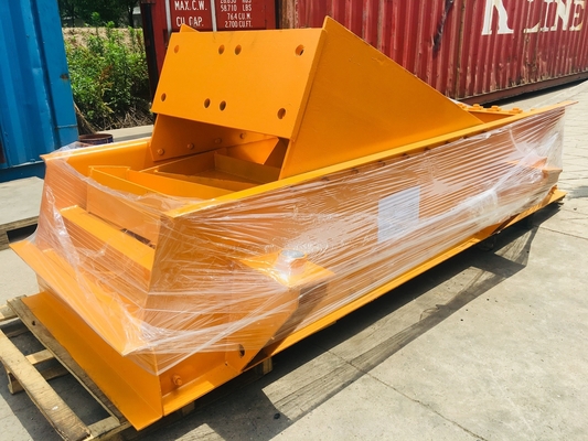 2.2Kw Electromagnetic Vibrating Feeder Machine 150 TPH Lump Or Granulated Materials