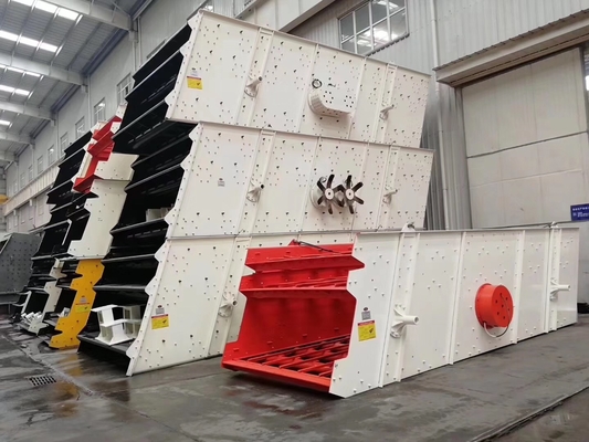High Frequency 4 Deck Vibrating Screen Machine 60 TPH Industrial