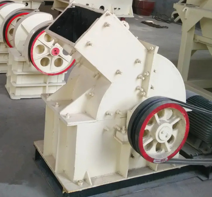 Tertiary Stone Sand Making Machine 200mm Stone Crusher Hammer Mill